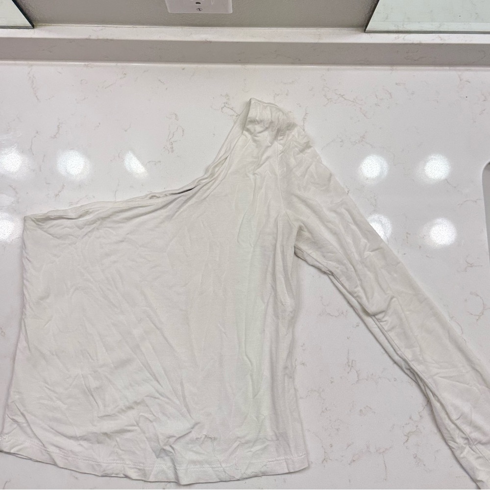 Final Touch Elegant White Top